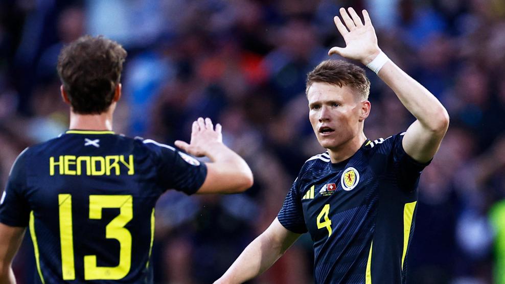 斯科特·麦克托米奈帮助苏格兰队取得领先